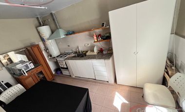 Excelente lote propio c/2 PH independientes!!