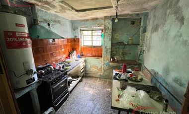 Excelente lote propio c/2 PH independientes!!