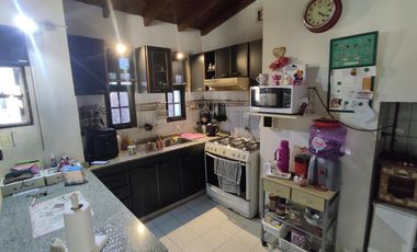 CHALET EN P. HORIZONTAL 2 DORMITORIOS CON PILETA DE NATACION