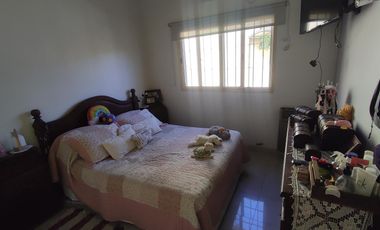 CHALET EN P. HORIZONTAL 2 DORMITORIOS CON PILETA DE NATACION