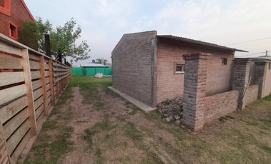 Casa en venta - 5 Dormitorios 3 Baños - 800Mts2 - General Alvear