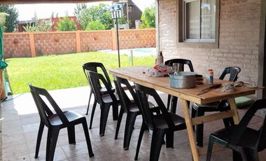 Casa en venta - 5 Dormitorios 3 Baños - 800Mts2 - General Alvear