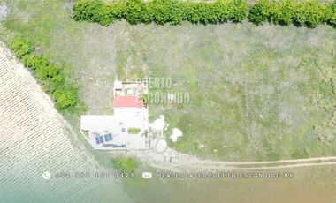 Lote Tranquilo Cerca de Playas Vírgenes en Agua Blanca