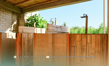 Amplia Propiedad Para Inversión en La Punta / Puerto Escondido