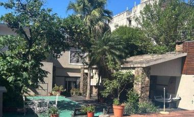 Casa en venta - 5 Dormitorios 4 Baños - 546Mts2 - Posadas