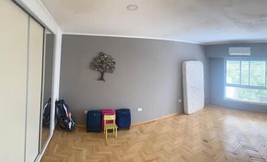 Casa en venta - 5 Dormitorios 4 Baños - 546Mts2 - Posadas