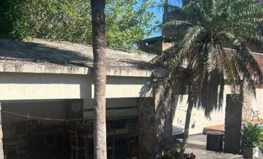 Casa en venta - 5 Dormitorios 4 Baños - 546Mts2 - Posadas