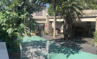 Casa en venta - 5 Dormitorios 4 Baños - 546Mts2 - Posadas