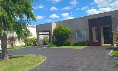 Casa alquiler La Alameda Esteban Echeverría