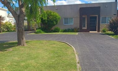 Casa alquiler La Alameda Esteban Echeverría