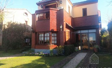 Casa en Venta en un lote