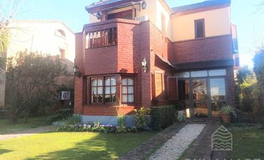 Casa en Venta en un lote