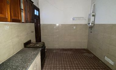 SANTILLI - SUIPACHA 3490 REMEDIOS DE ESCALADA