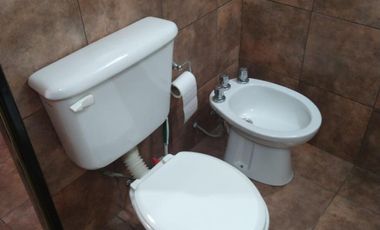 Departamento en venta - 4 Dormitorios 2 Baños - Quilmes