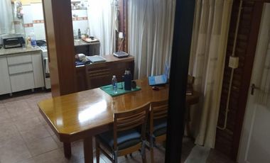 Departamento en venta - 4 Dormitorios 2 Baños - Quilmes
