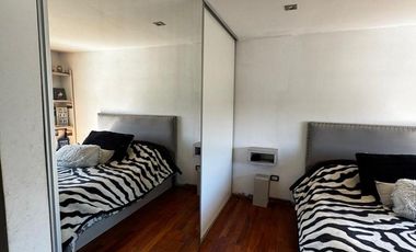 Imponente propiedad con Piscina en Venta en Altos Dos.