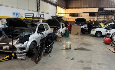 Edificio Comercial en venta - Oficinas - Baños - Cochera - 1.000Mts2 - Ituzaingó