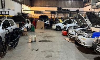 Edificio Comercial en venta - Oficinas - Baños - Cochera - 1.000Mts2 - Ituzaingó