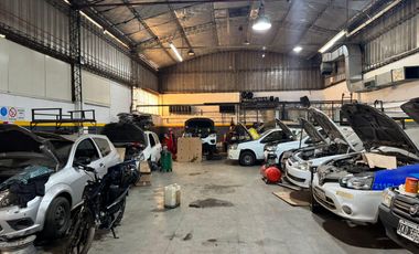 Edificio Comercial en venta - Oficinas - Baños - Cochera - 1.000Mts2 - Ituzaingó