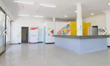 Local en  esquina a pocas cuadras de Uriarte y Estacion de Remedios de Escalada