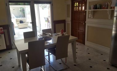 Impecable chalet en Adrogué.