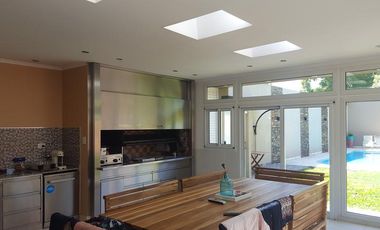 Impecable chalet en Adrogué.