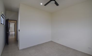 CASA EN VENTA MERIDA, CONKAL, PRIVADA ZENSIA, ENTREGA INMEDIATA.