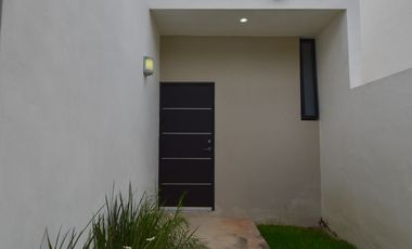 CASA EN VENTA MERIDA, CONKAL, PRIVADA ZENSIA, ENTREGA INMEDIATA.