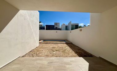 CASA EN VENTA MERIDA, CONKAL, PRIVADA ZENDERA, ENTREGA INMEDIATA.