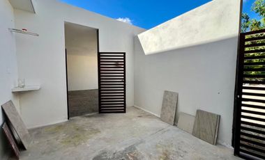 CASA EN VENTA MERIDA, CONKAL, PRIVADA ZENDERA, ENTREGA INMEDIATA.