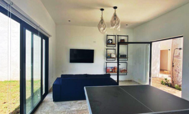 CASA EN VENTA MERIDA, CONKAL, PRIVADA ZENDERA, ENTREGA INMEDIATA.