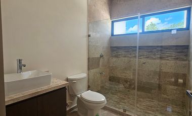CASA EN VENTA MERIDA, CONKAL, PRIVADA TAMORA, ENTREGA INMEDIATA.