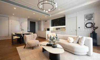 3 Bedroom 3 Bathroom Condo in Muniq Langsuan, Bangkok