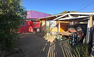 Casa esquina con local comercial en Villa Dulce Ampliación