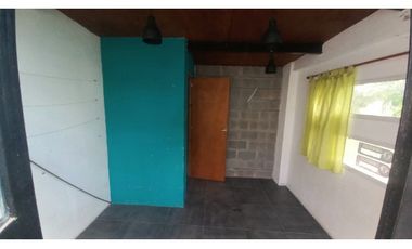 Venta. Casa 5 amb. Barrio Sta. Elena. Mar Chiquita. Cel. 223542----