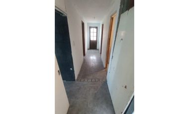 Venta. Casa 5 amb. Barrio Sta. Elena. Mar Chiquita. Cel. 223542----