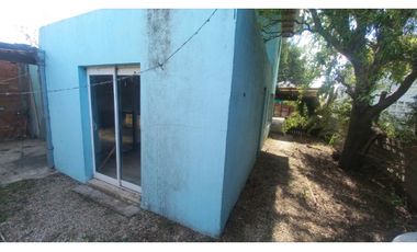 Venta. Casa 5 amb. Barrio Sta. Elena. Mar Chiquita. Cel. 223542----