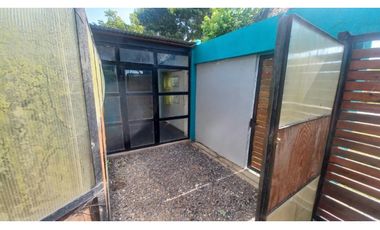 Venta. Casa 5 amb. Barrio Sta. Elena. Mar Chiquita. Cel. 223542----