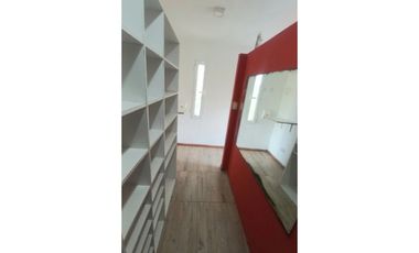 Venta. Casa 5 amb. Barrio Sta. Elena. Mar Chiquita. Cel. 223542----