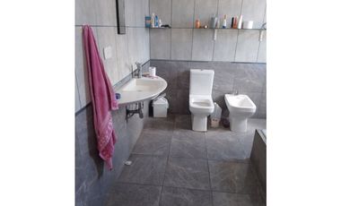 Calle 8 e/ 134 y 135- HOTEL / RESTOBAR / QUINCHOPILETA