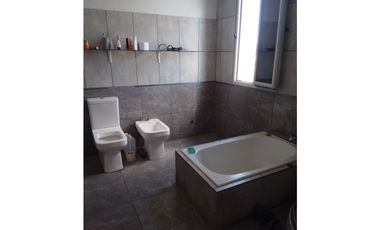 Calle 8 e/ 134 y 135- HOTEL / RESTOBAR / QUINCHOPILETA