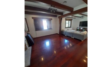 EXCELENTE CHALET DE 7 AMBIENTES STELLA MARIS.