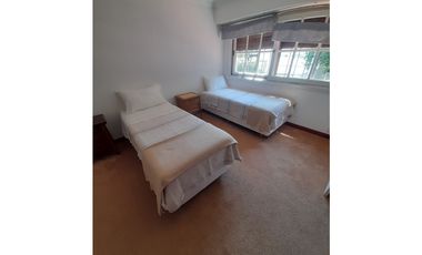 EXCELENTE CHALET DE 7 AMBIENTES STELLA MARIS.