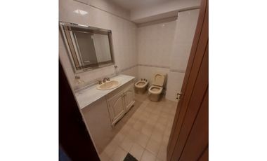 EXCELENTE CHALET DE 7 AMBIENTES STELLA MARIS.