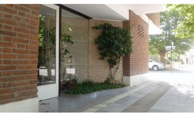 DEPARTAMENTO 3 AMBIENTES A LA CALLE RECICLADO EN MIRAMAR