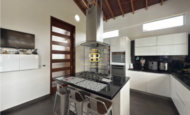 SE ARRIENDA CASA EN CAJIC