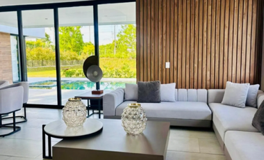 Casa campestre en condominio para la venta en Cerritos, Pereira!!!