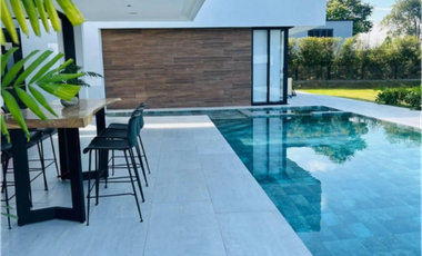 Casa campestre en condominio para la venta en Cerritos, Pereira!!!