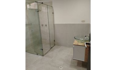 SE ARRIENDA CASA EN RODEO ALTO