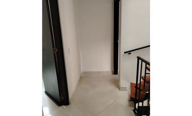 SE ARRIENDA CASA EN RODEO ALTO